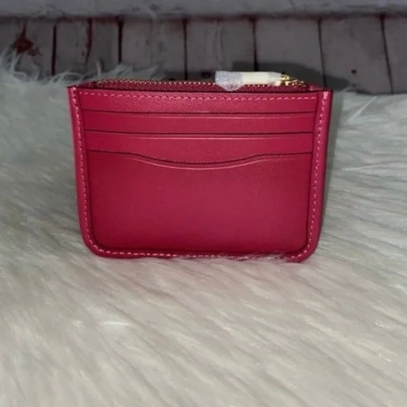 Coach HEART Shaped Xbody/Card Case 2pc Set - Picture 9 of 9